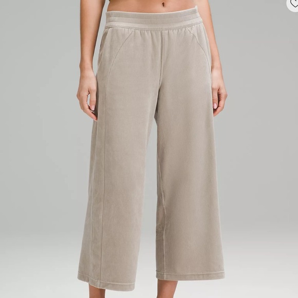 Lululemon mid-rise wide-leg crop velvet cord sz 12 - Picture 1 of 9
